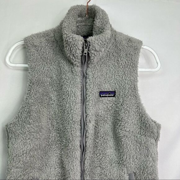 Patagonia Gray Zip up Fleece teddy vest - Picture 2 of 11
